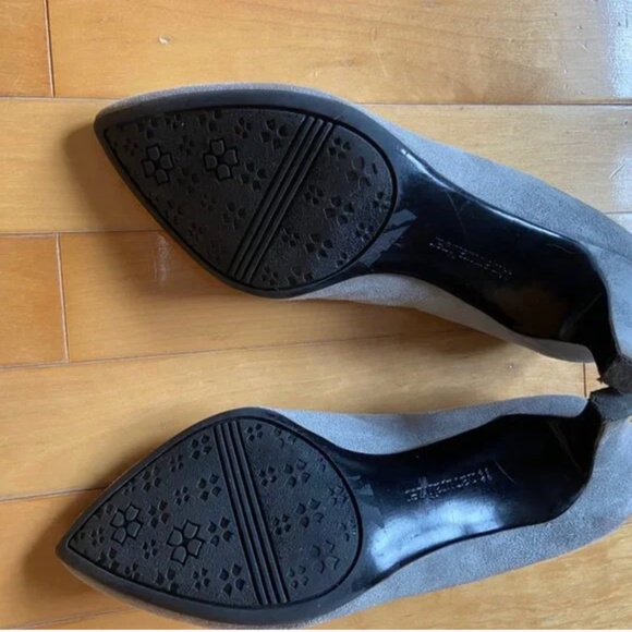 Naturalizer Pointed Toe Pumps. Size 8.5 - Picture 6 of 8